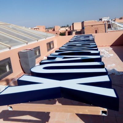 enseignes lumineuses